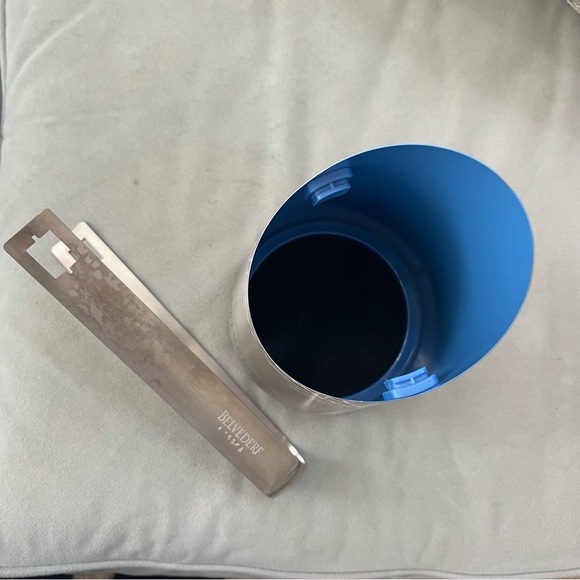 BELVEDERE VODKA LUXURY POLISHED STAINLESS STEEL ICE BUCKET WITH HANDLE/TONGS - Picture 8 of 8